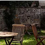 Logis De La Cloche Hotel