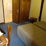 Hotel Logis De La Cloche