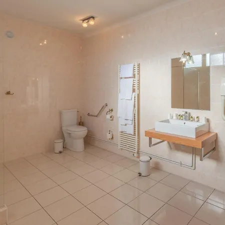 Hotel Logis De La Cloche 3*