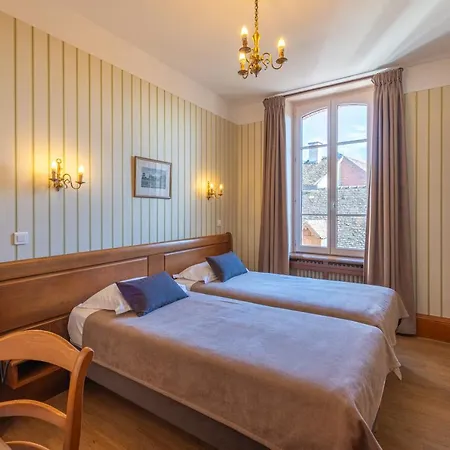 Hotel Logis De La Cloche Beaune (Cote d'Or)