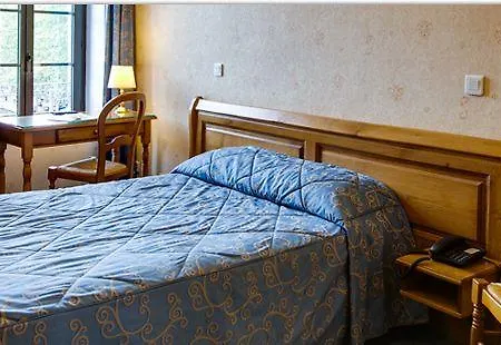 Logis De La Cloche Hotel