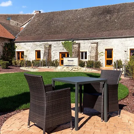 Logis De La Cloche 3*