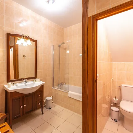 Logis De La Cloche 3*