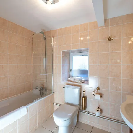 Hotel Logis De La Cloche 3*