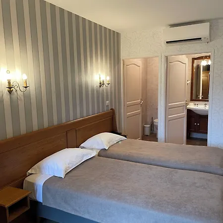 Hotel De La Cloche