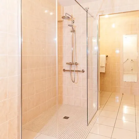 Hotel De La Cloche