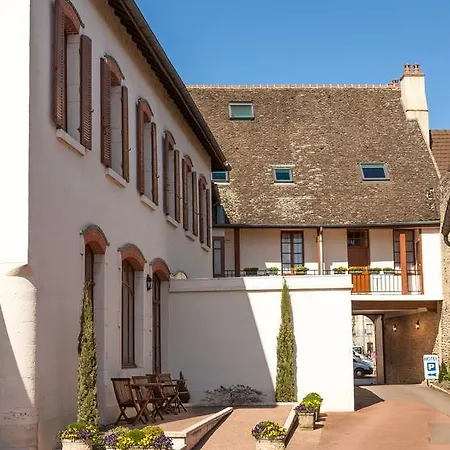 Hotel Logis De La Cloche