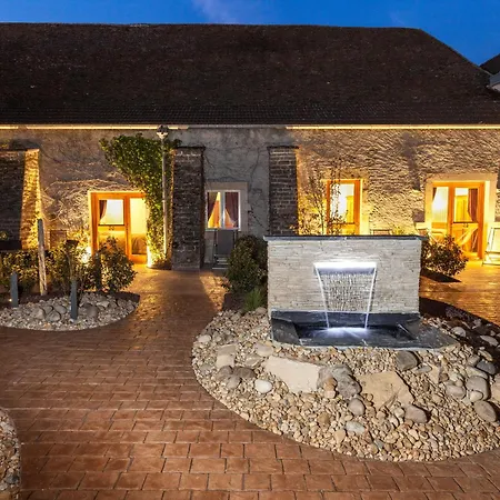 Logis De La Cloche 3*