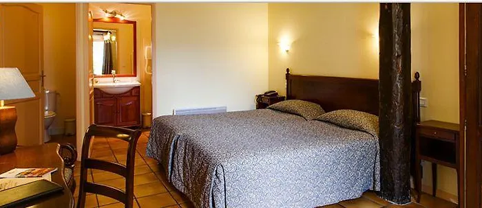 Logis De La Cloche Готель