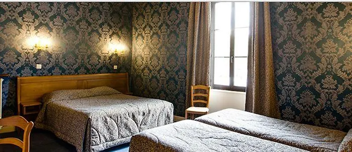 Готель Logis De La Cloche