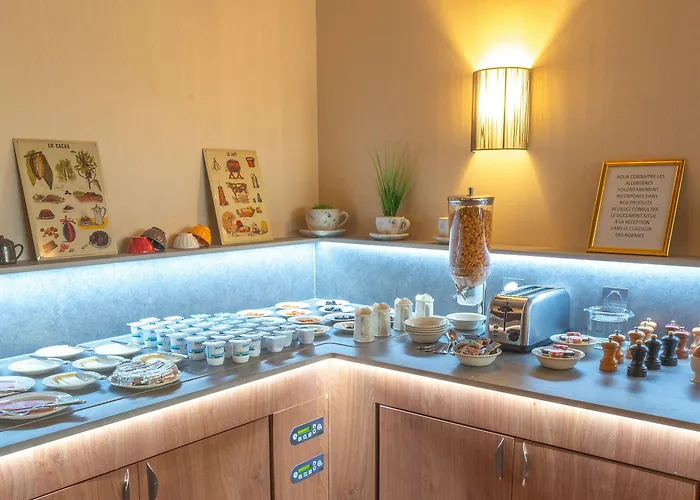 Logis De La Cloche Готель Бон