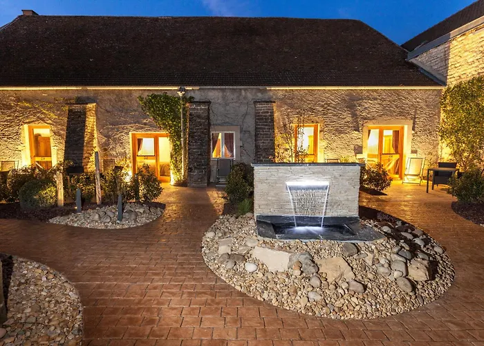 Logis De La Cloche 3*